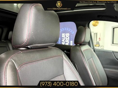 Used 2022 Chevrolet Equinox RS w/ Infotainment Package image 21