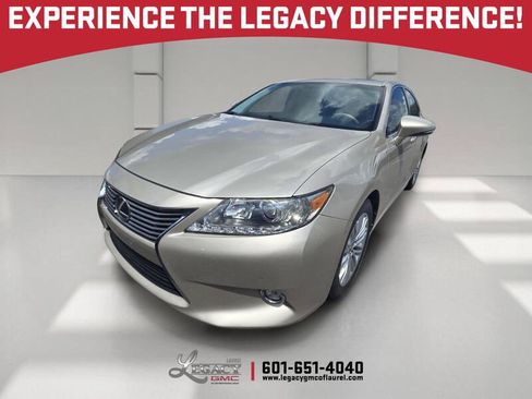 Used 2014 Lexus ES 350 w/ Luxury Package FWD image 1