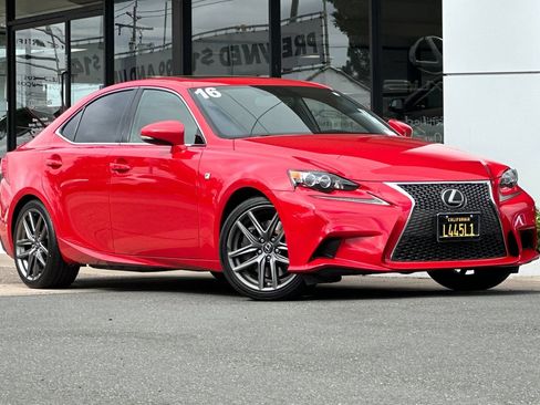 Used 2016 Lexus IS 350 w/ F Sport Package RWD image 2