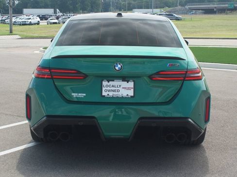 Used 2025 BMW M5 w/ Carbon Package AWD/4WD image 3