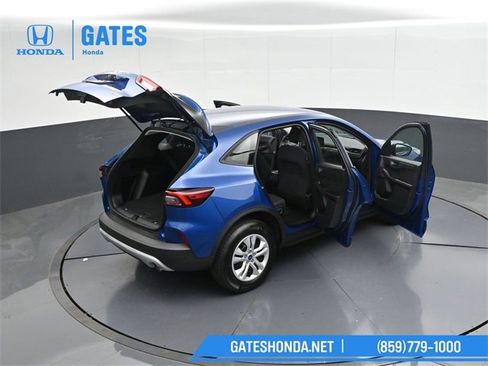 Used 2023 Ford Escape AWD image 51