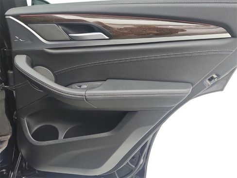 Used 2021 BMW X3 M40i w/ Executive Package image 29