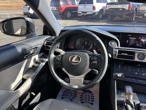 Used 2015 Lexus IS 250 image 20