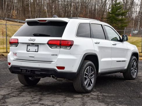 Certified 2022 Jeep Grand Cherokee Limited w/ Trailer Tow Group IV image 3