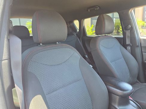 Used 2016 Kia Soul + w/ Soulful Package FWD image 15