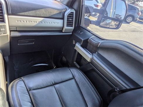 Used 2020 Ford F350 Lariat image 17