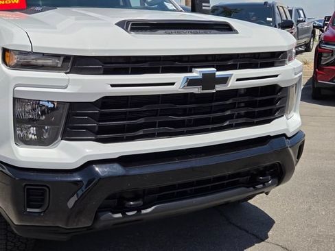 Certified 2024 Chevrolet Silverado 2500 Custom w/ Custom Convenience Package AWD/4WD image 8