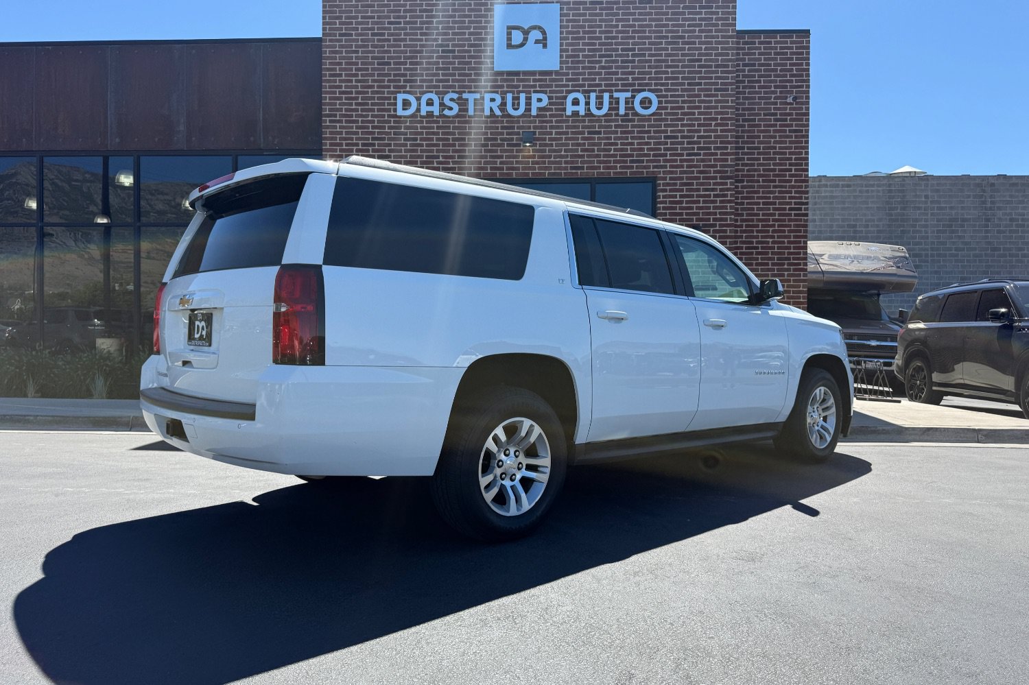 Used 2016 Chevrolet Suburban LT w/ Max Trailering Package AWD/4WD image 5