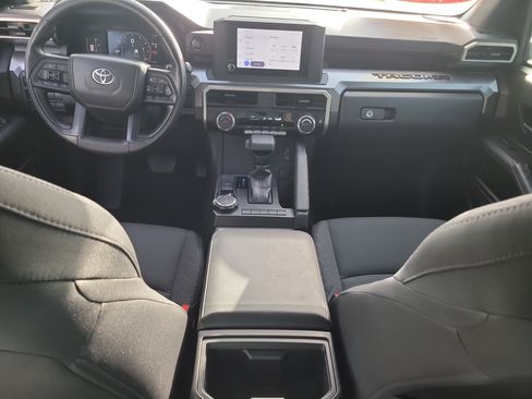 Certified 2024 Toyota Tacoma SR5 AWD/4WD image 16