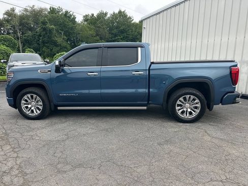 Used 2025 GMC Sierra 1500 Denali w/ Technology Package AWD/4WD image 9