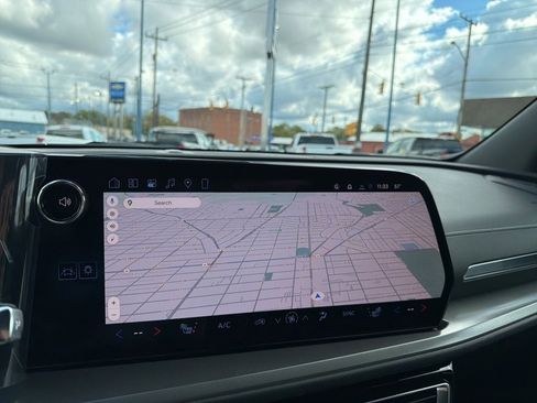 New 2026 Chevrolet Traverse LT w/ Sun and Wheel Package image 28