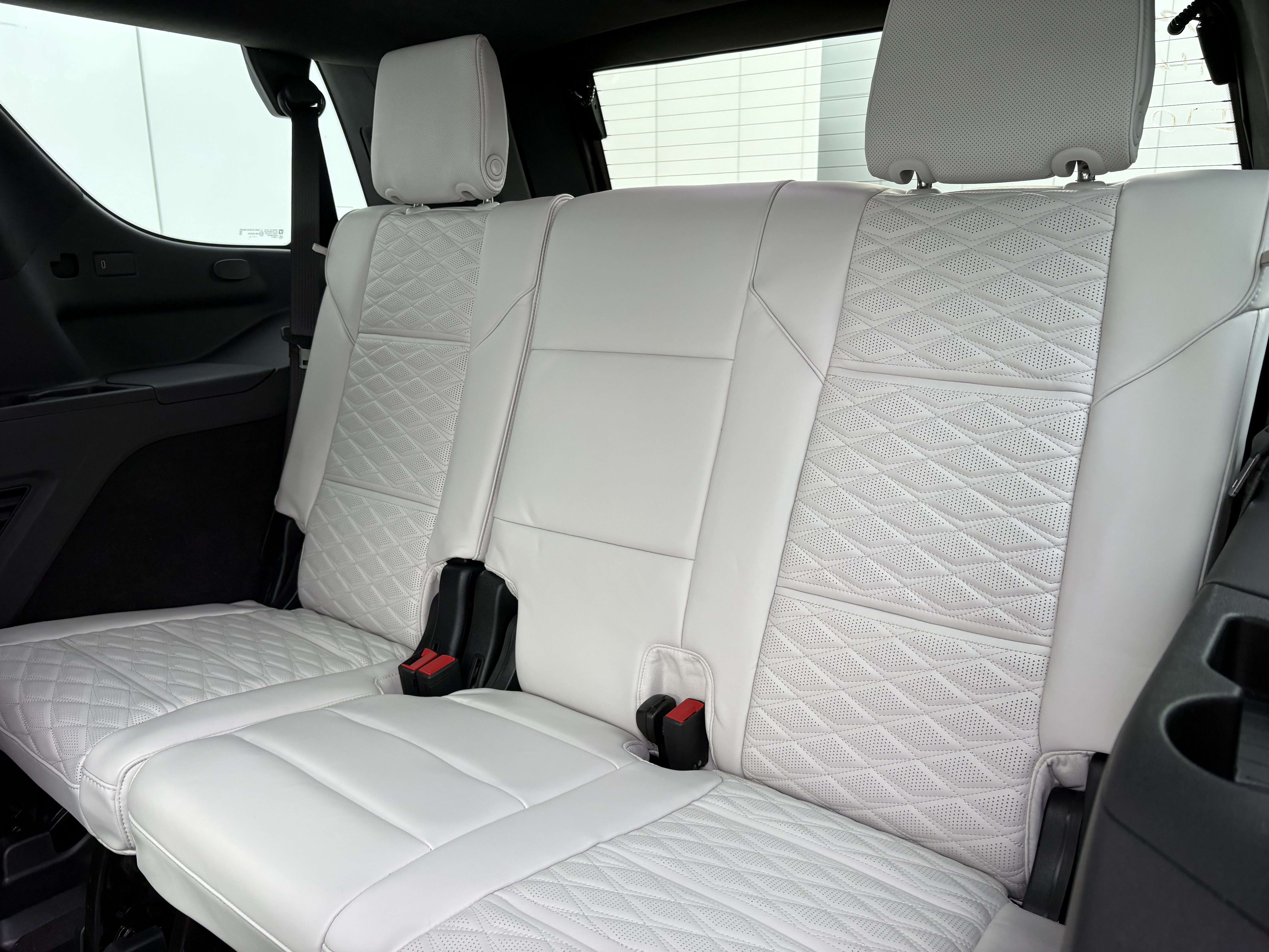 Used 2026 Cadillac Escalade V w/ LPO, ONYX Package AWD/4WD image 14