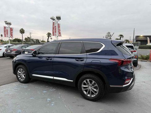 Used 2020 Hyundai Santa Fe SE image 17