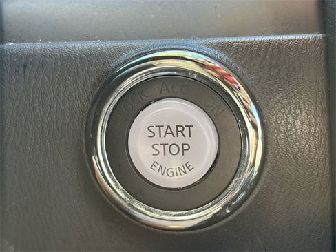 Used 2023 Nissan Armada Platinum w/ Captain's Chairs Package image 31