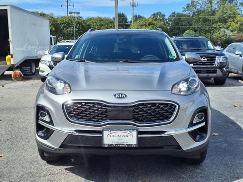 Used 2022 Kia Sportage EX w/ EX Technology Package image 2