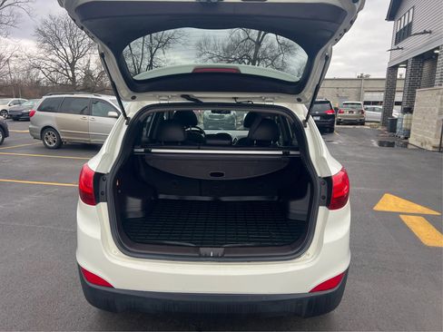 Used 2010 Hyundai Tucson Limited image 15