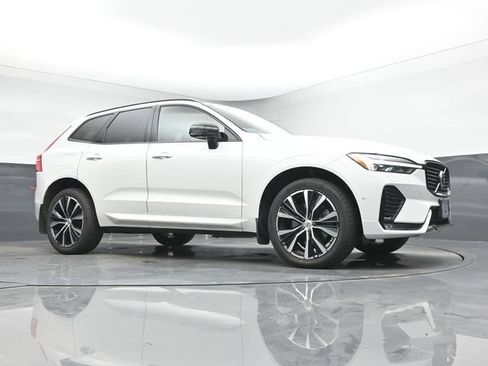 Used 2023 Volvo XC60 B6 Ultimate w/ Protection Package Premier AWD/4WD image 10