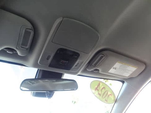 Used 2024 Toyota Camry SE w/ Blackout Package (TMS) image 33