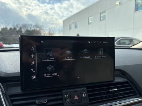 Used 2021 Audi Q5 Premium Plus w/ Premium Plus Package image 39