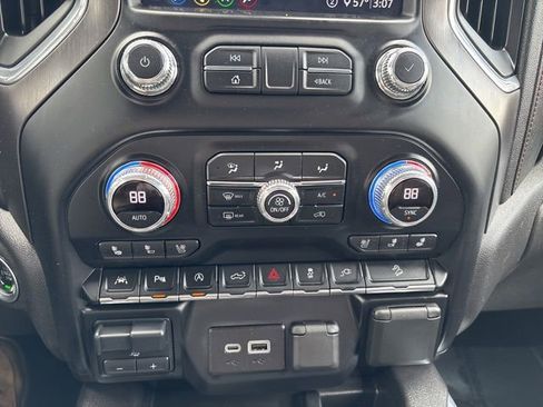 Used 2020 GMC Sierra 1500 AT4 w/ AT4 Premium Package image 25