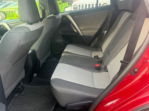 Used 2015 Toyota RAV4 LE image 13