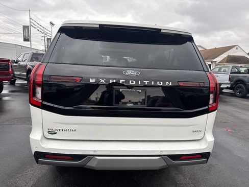 New 2025 Ford Expedition Max Platinum w/ Platinum Ultimate Package AWD/4WD image 5