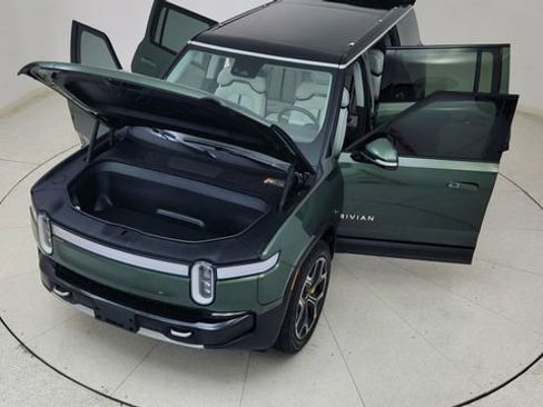 Used 2024 Rivian R1S Adventure image 86