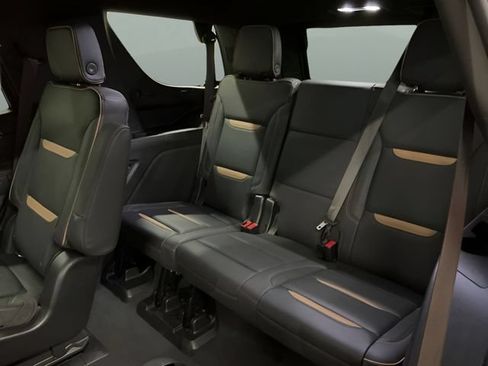 Used 2022 GMC Yukon AT4 AWD/4WD image 25