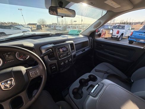 Used 2013 RAM 2500 Tradesman w/ Chrome Appearance Group image 15