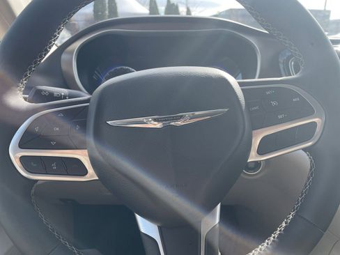 Used 2024 Chrysler Voyager LX image 30