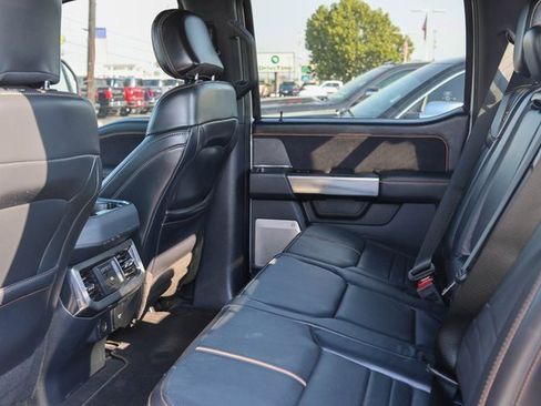 Used 2024 Ford F250 Platinum w/ FX4 Off-Road Package image 18