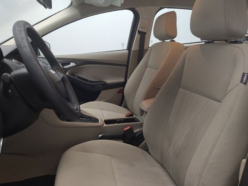 Used 2018 Ford Focus SE FWD image 17