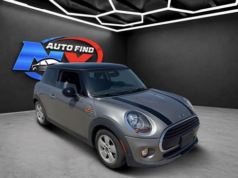 Used 2016 MINI Cooper 2-Door Hardtop FWD image 2