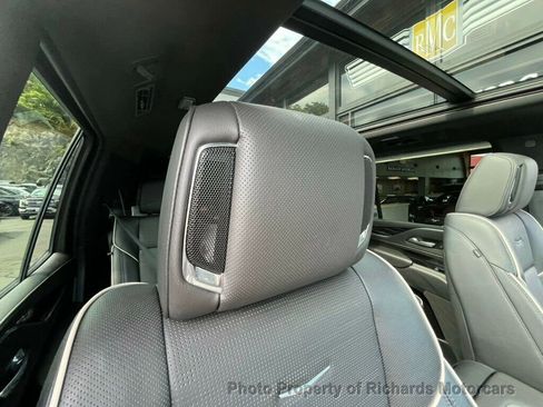 Used 2022 Cadillac Escalade Sport image 25