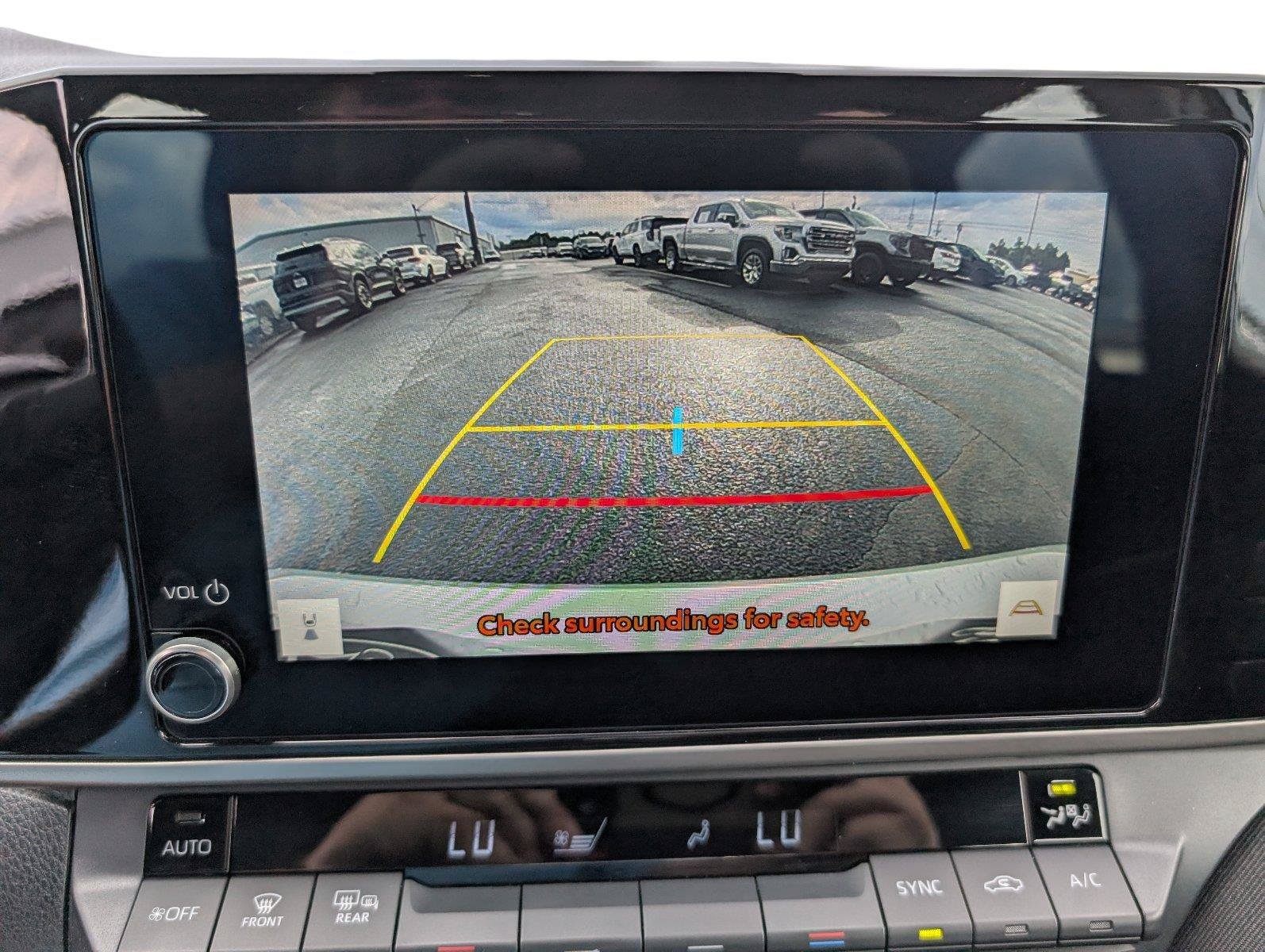 Used 2025 Toyota Camry LE FWD image 18