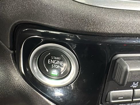 Used 2022 GMC Sierra 1500 Elevation image 24