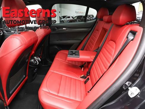 Used 2024 Alfa Romeo Stelvio Sprint image 22