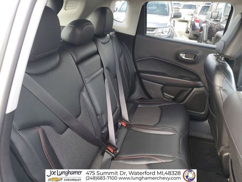 Used 2017 Jeep Compass Trailhawk w/ Cold Weather Group image 27