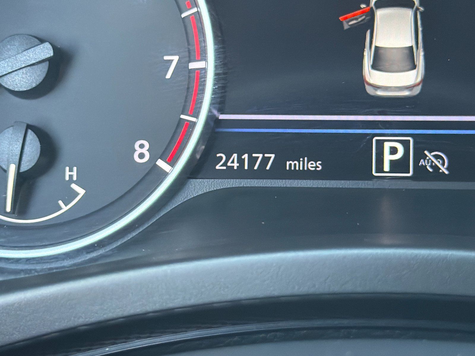 Used 2024 Nissan Sentra SV w/ Lighting Package FWD image 32