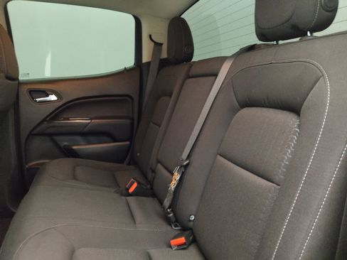 Used 2020 GMC Canyon SLE w/ Trailering Package RWD image 18