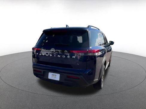 Used 2025 Nissan Pathfinder SV image 14