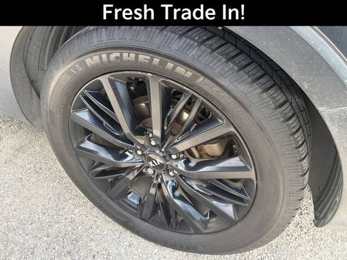 Used 2020 Kia Telluride SX w/ Towing Package FWD image 11