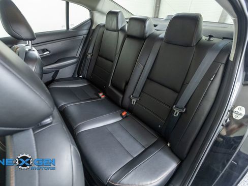 Used 2022 Nissan Sentra SR w/ SR Premium Package FWD image 32