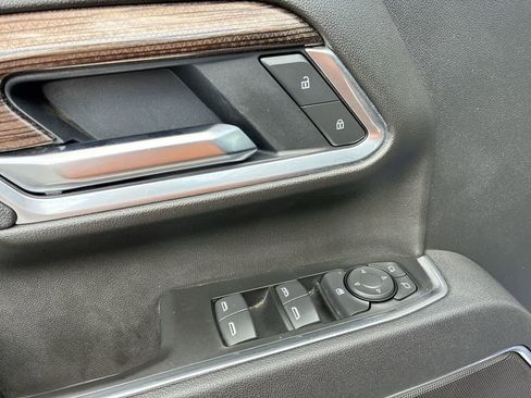 Used 2025 Chevrolet Silverado 2500 LT image 23