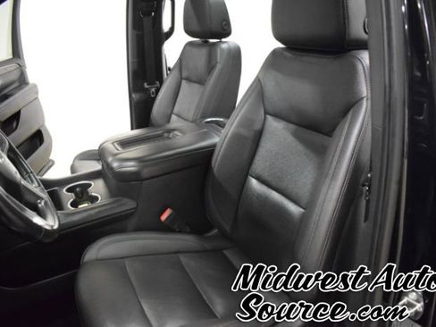 Used 2022 Chevrolet Tahoe Z71 w/ Z71 Off-Road Package image 12