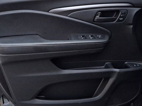 Used 2023 Honda Passport EX-L image 12