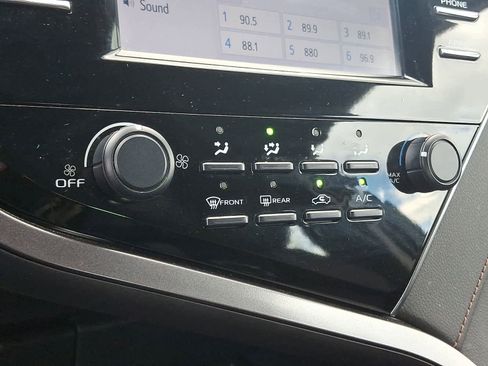 Certified 2019 Toyota Camry LE FWD image 19