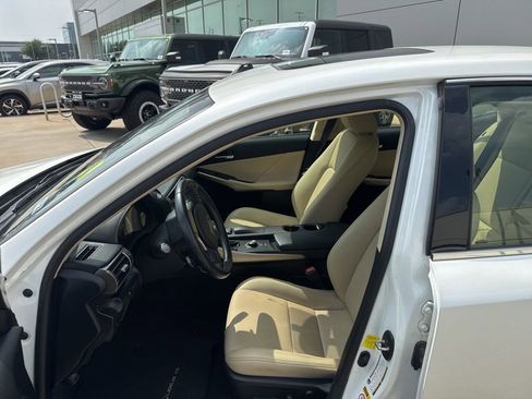 Used 2015 Lexus IS 250 w/ Navigation System Package RWD image 2