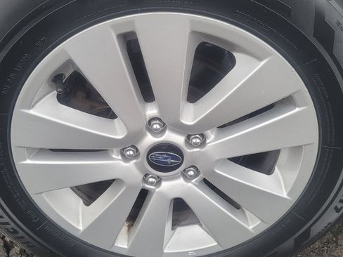 Used 2016 Subaru Outback 2.5i Premium image 41