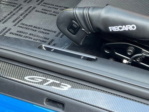 Used 2022 Porsche 911 GT3 image 36